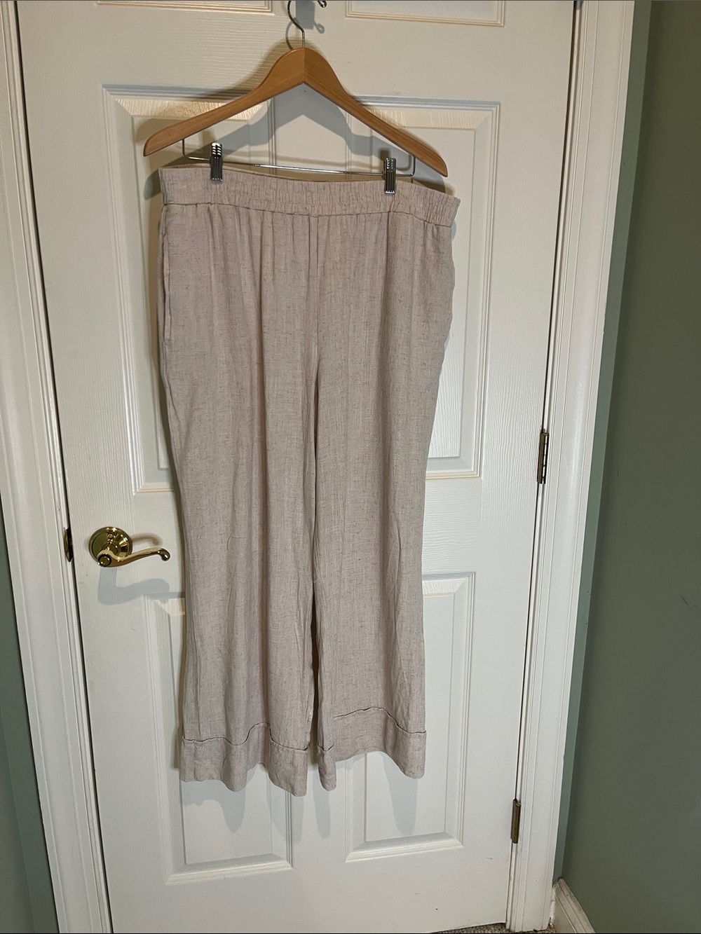 Relaxed Wide-Leg Pull-On Pants in Light Taupe